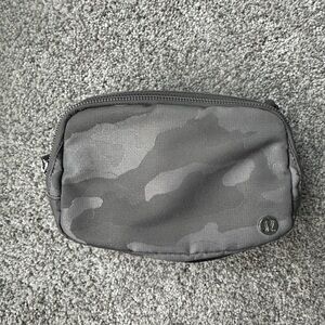 lululemon athletica Gray Belt Bag Camouflage Design
